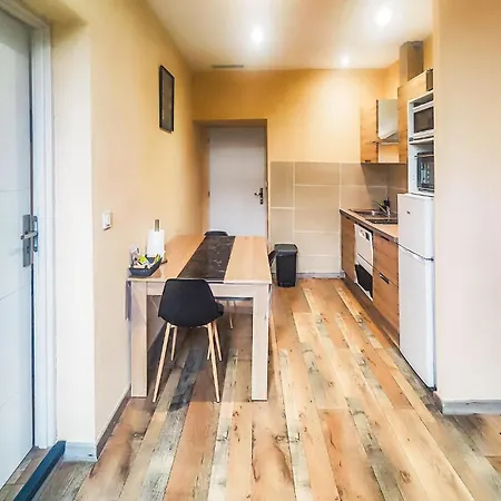 1 Bedroom Awesome In * Saint-Chinian