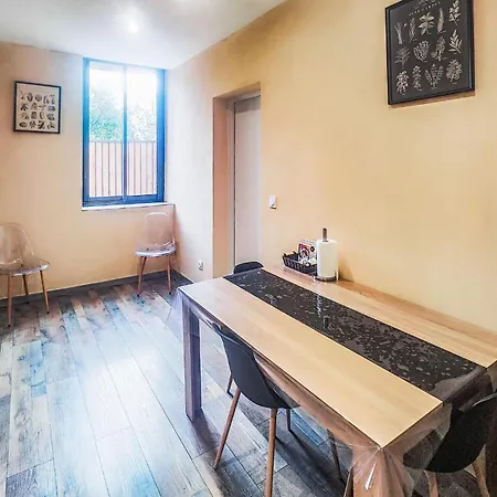 1 Bedroom Awesome In * Saint-Chinian